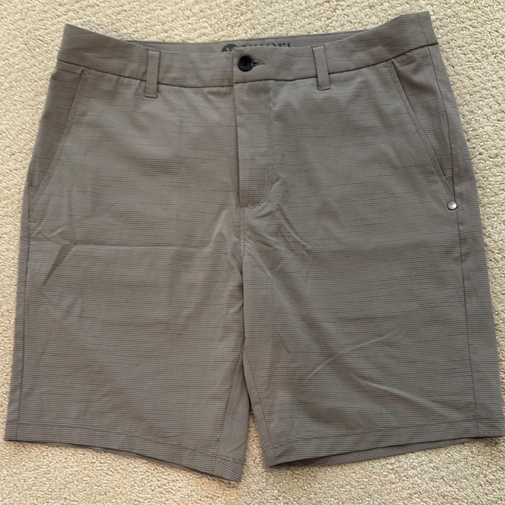 Vuori men’s Pebble shorts